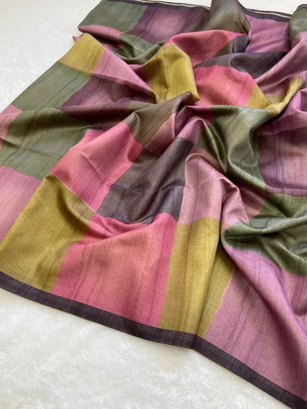Pink Soft Tussar Silk Saree With Beautiful Print With Attractive Pallu And Contrast Pallu With Tassal