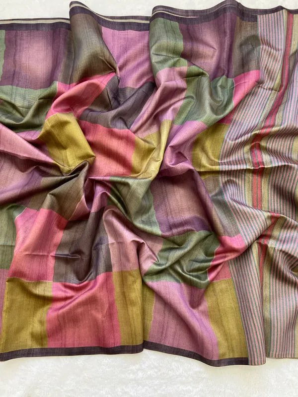 Pink Soft Tussar Silk Saree With Beautiful Print With Attractive Pallu And Contrast Pallu With Tassal