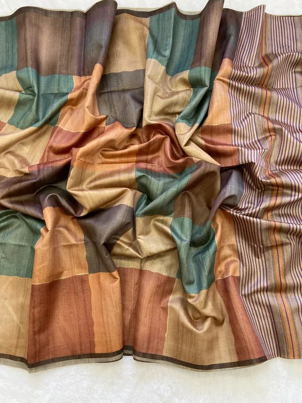 Teal Soft Tussar Silk Saree With Beautiful Print With Attractive Pallu And Contrast Pallu With Tassal