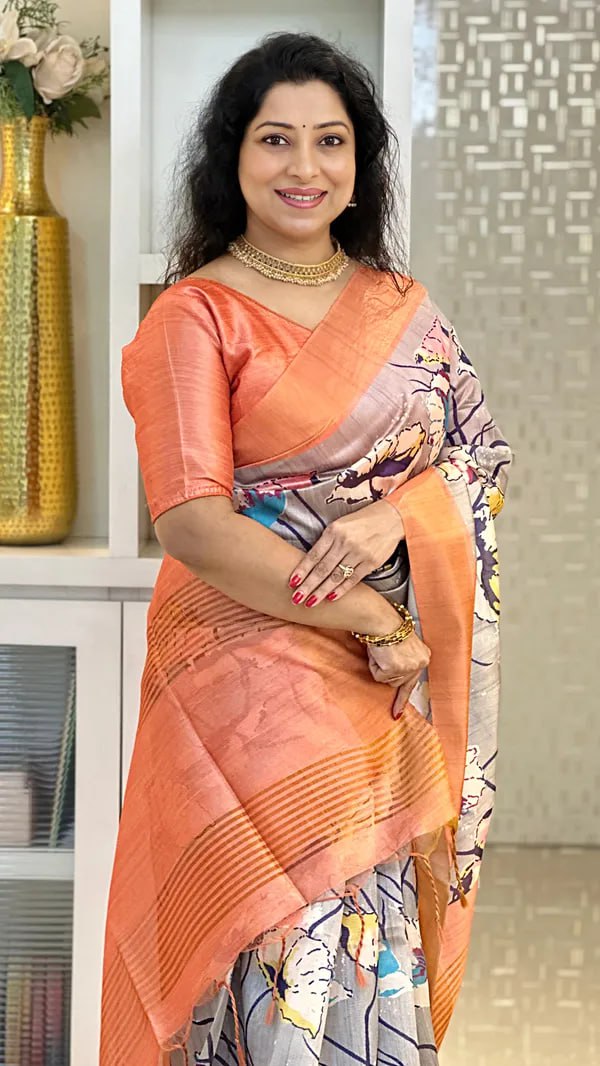 Grey Soft Tussar Silk Saree With Beautiful Print With Attractive Pallu And Contrast Pallu With Tassal