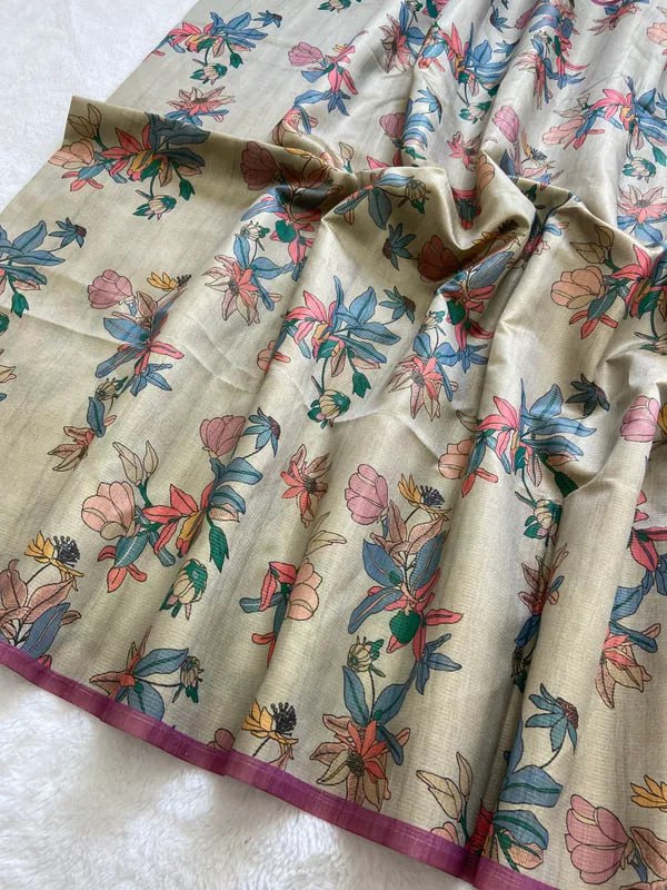 Cream and Pink combination Soft Tussar Silk Saree With Beautiful Print With Attractive Pallu And Contrast Pallu With Tassal