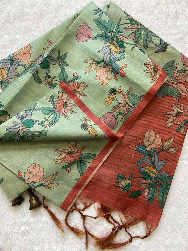 Red Soft Tussar Silk Saree With Beautiful Print With Attractive Pallu And Contrast Pallu With Tassal