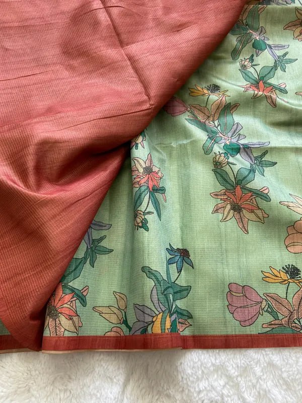 Red Soft Tussar Silk Saree With Beautiful Print With Attractive Pallu And Contrast Pallu With Tassal