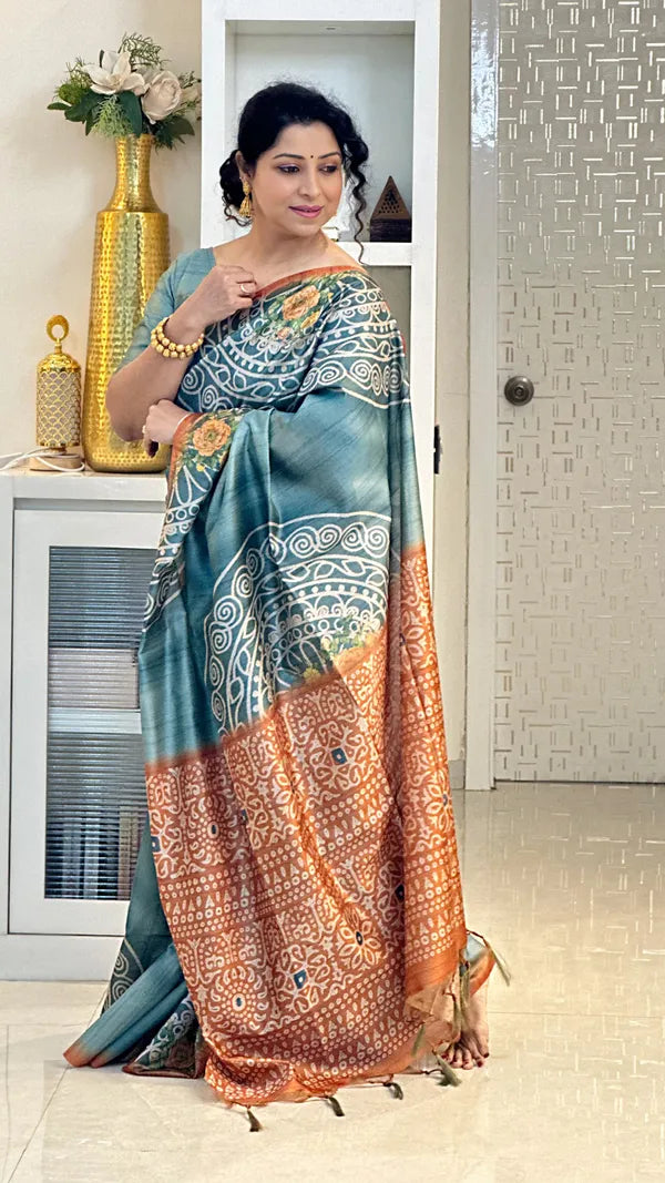 Grey Soft Tussar Silk Saree With Beautiful Print With Attractive Pallu And Contrast Pallu With Tassal