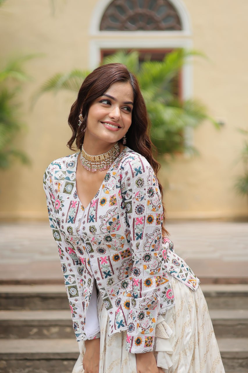 Trending Fashionable Co-ord Set with Rich Thread-Sequins Embroidered work Blouse and Dayble Viscose Lehenga Which looks Amazing for Any Functions. ๐ฅฐ