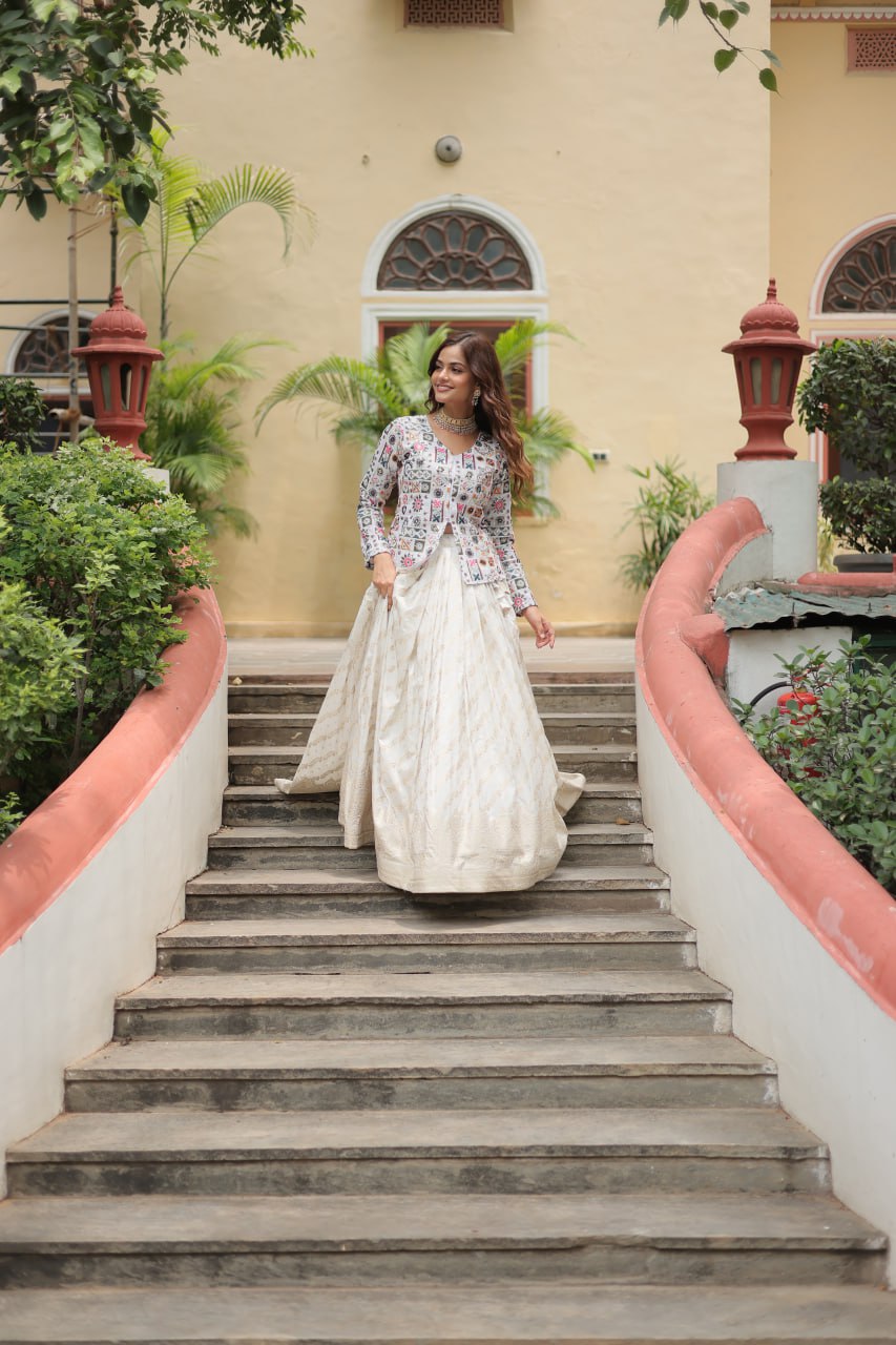 Trending Fashionable Co-ord Set with Rich Thread-Sequins Embroidered work Blouse and Dayble Viscose Lehenga Which looks Amazing for Any Functions. ๐ฅฐ