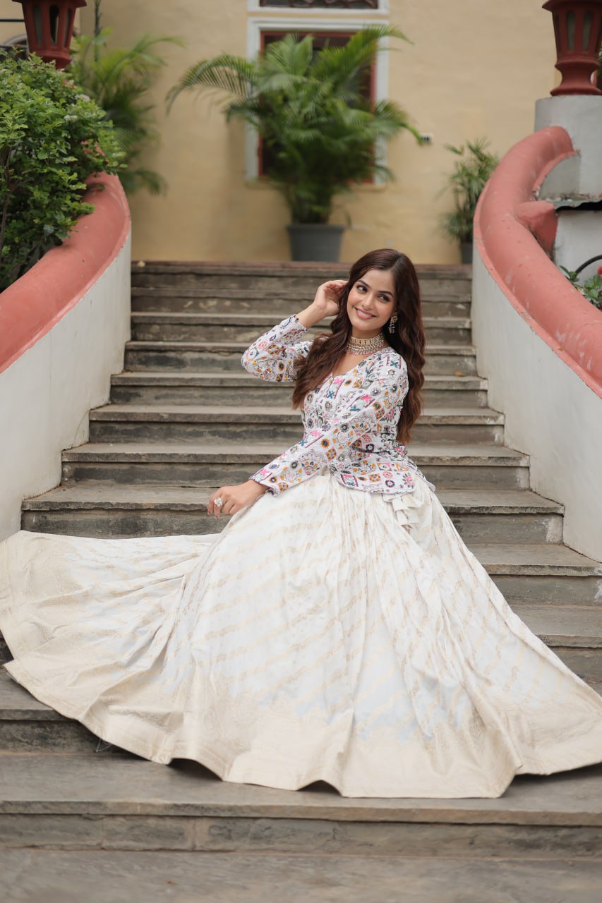 Trending Fashionable Co-ord Set with Rich Thread-Sequins Embroidered work Blouse and Dayble Viscose Lehenga Which looks Amazing for Any Functions. ๐ฅฐ